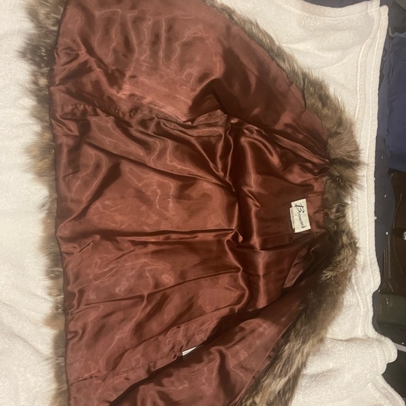 Size large bermans racoon fur jackets - Picture 4 of 7